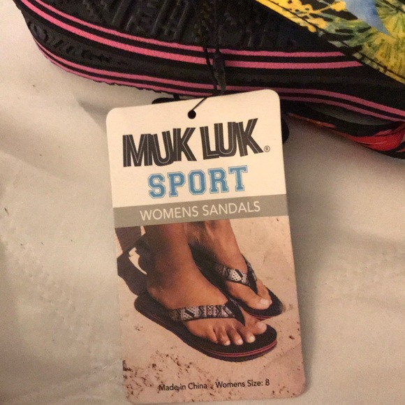 MUK LUK Sandals/flip flops - Picture 7 of 8
